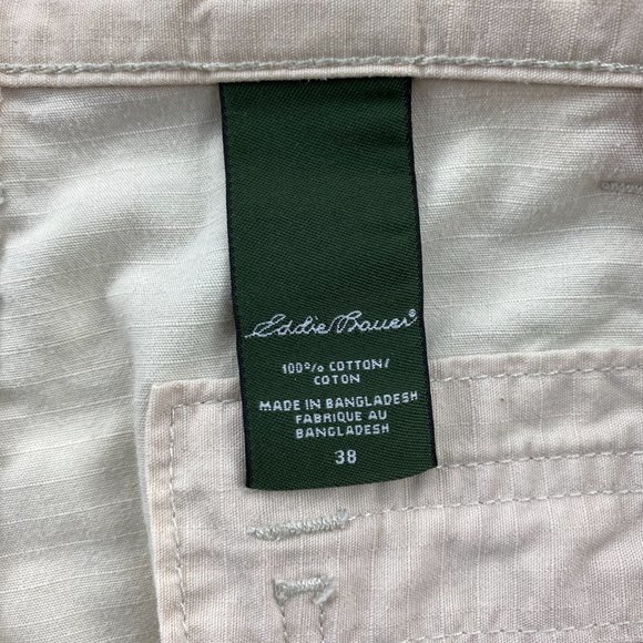 Eddie Bauer Cargo Shorts Men 38 Beige Outdoors Pockets - DISCOLORATION - - Picture 6 of 16